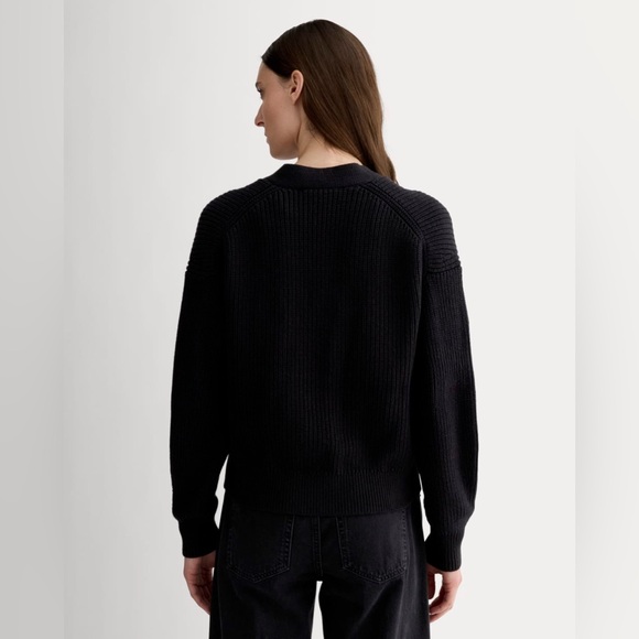 Everlane ‘The Boxy Cardigan’ v-neck boxy 3-button sweater - Picture 3 of 8